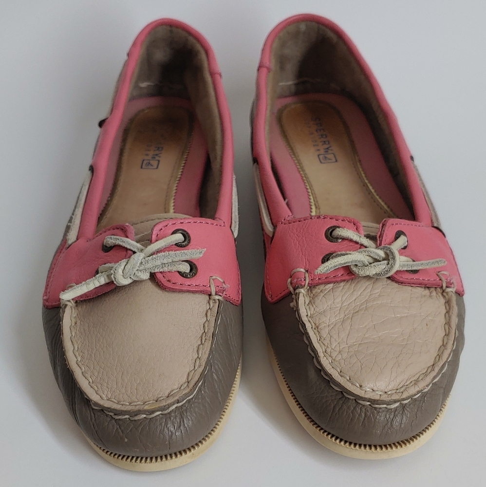 Sperry Boat Shoes in bright pink and tan leather with white soles. Size 7.